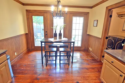Dining - 4136 34th St, Tulsa, OK 74135 photo 1 of 1