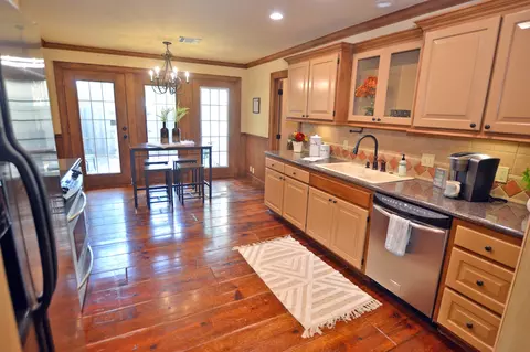 Kitchen - 4136 34th St, Tulsa, OK 74135 photo 1 of 4