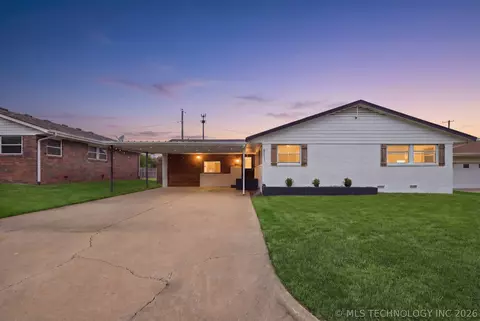 6217 E 24th St, Tulsa, OK 74114
