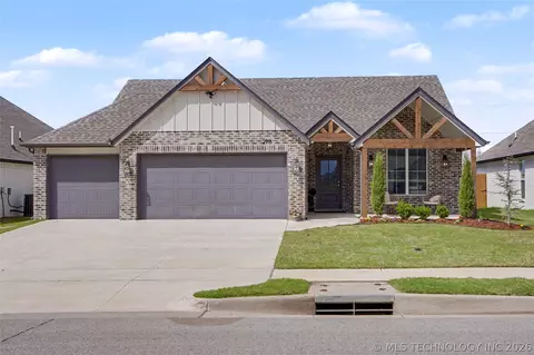 2918 E Rockford Pl, Broken Arrow, OK 74014