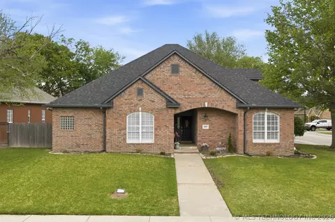 1819 Sunset Park Ter, Ardmore, OK 73401