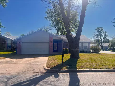6717 S Saint Louis Ave, Tulsa, OK 74136