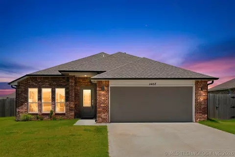 1407 E 150 St S, Glenpool, OK 74033