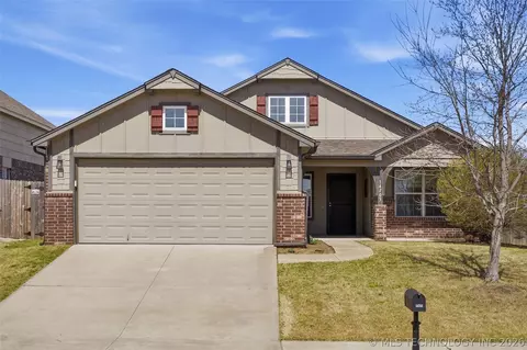 14703 E 114th St N, Owasso, OK 74055