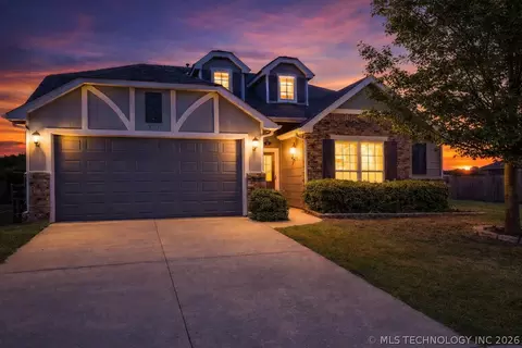 10933 N 154th East Ave, Owasso, OK 74055