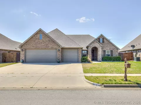 13040 E 137th St N, Collinsville, OK 74021