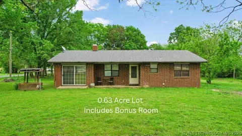 206 N 5th St, Milburn, OK 73450