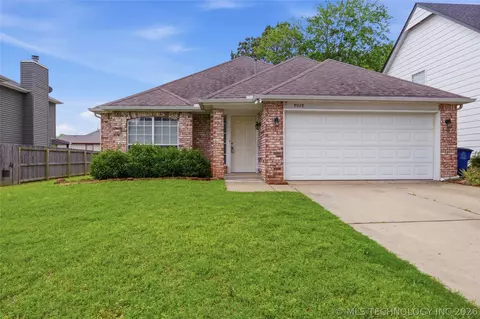 9028 E 99th St, Tulsa, OK 74133
