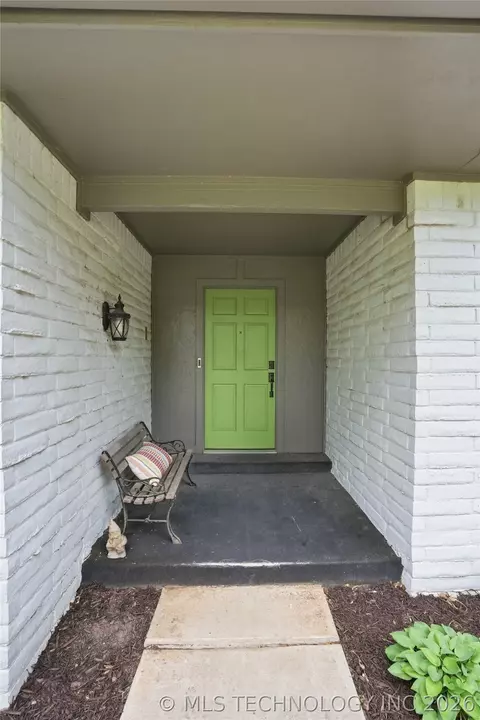 Exterior - 4321 E 74th Pl, Tulsa, OK 74136 photo 2 of 12