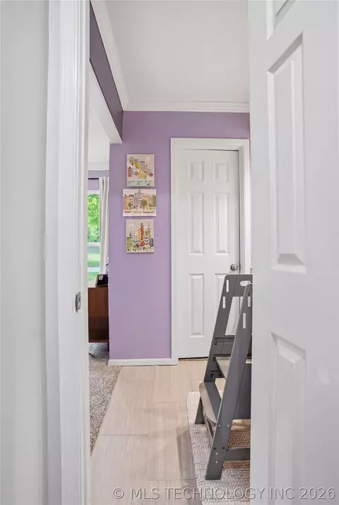 Entry Way - 4321 E 74th Pl, Tulsa, OK 74136 photo 5 of 5