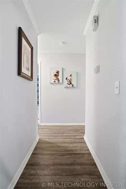 Entry Way - 4321 E 74th Pl, Tulsa, OK 74136 photo 4 of 5