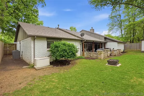 Exterior - 4321 E 74th Pl, Tulsa, OK 74136 photo 10 of 12