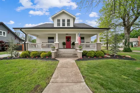 224 N 15th St, Collinsville, OK 74021