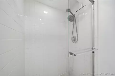 Bath - 9027 E 60th St, Tulsa, OK 74145 photo 3 of 5