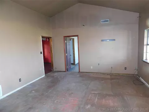 Living - 4301 E 76 St N, Okay, OK 74446 photo 1 of 1