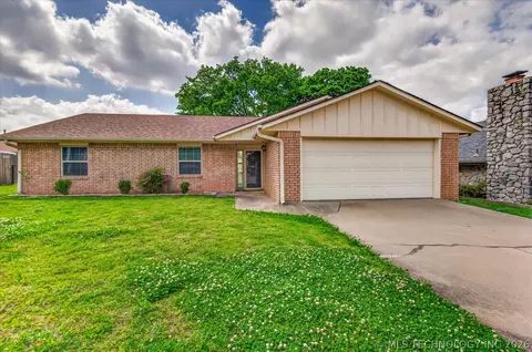 119 Canterbury Ct, Bartlesville, OK 74006