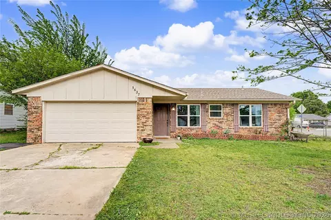 1637 S 5th Pl, Broken Arrow, OK 74012