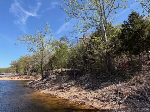 297 Moorings Rd, Eucha, OK 74342