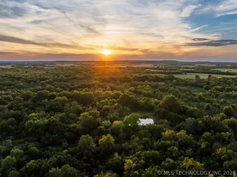 146 E 1010, Council Hill, OK 74428