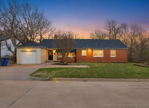 1923 N Elwood Ave, Tulsa, OK 74106