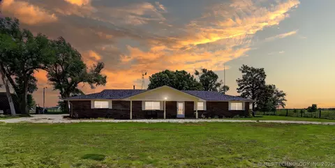 11258 N 92nd St, Braman, OK 74632