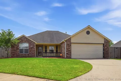 1510 W 117th Ct, Jenks, OK 74037