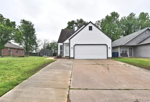 1828 W 58th St, Tulsa, OK 74107