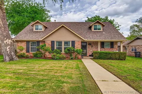 1242 May Ln, Bartlesville, OK 74006