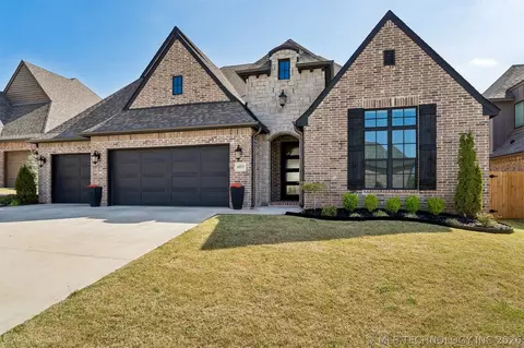6513 S Fir Ave, Broken Arrow, OK 74011