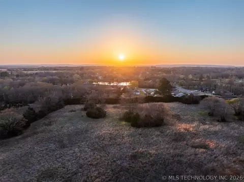 1 S Mission Rd, Okmulgee, OK 74447