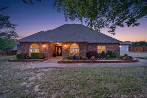 1706 Kings Rd, Okmulgee, OK 74447