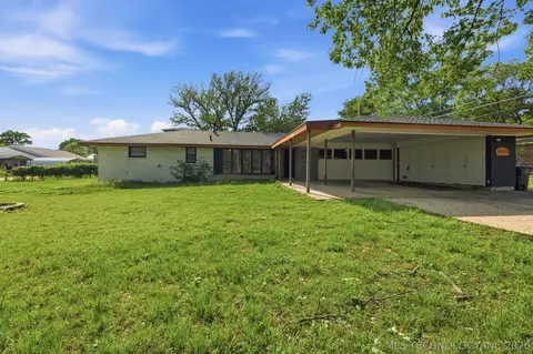1809 Fremont Rd, Bartlesville, OK 74006