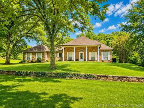 6946 Red Oak Dr, Kingston, OK 73439