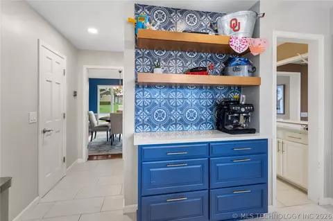 Kitchen - 7330 E 66th Ct, Tulsa, OK 74133 photo 6 of 7
