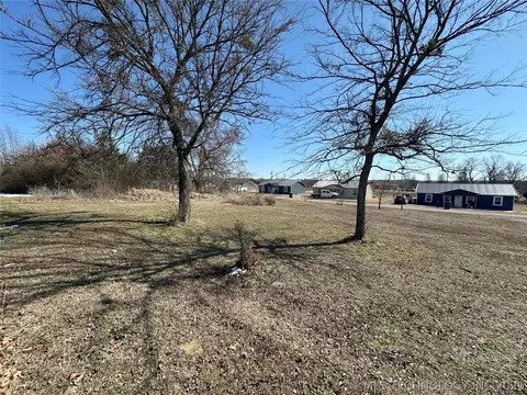 Choctaw, Eufaula, OK 74432 photo 2
