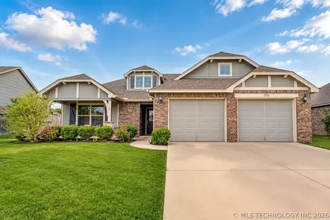 3734 E 144th St S, Bixby, OK 74008