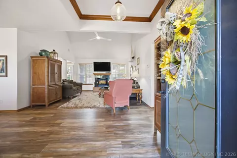 Entry Way - 2445 Avalon Dr, Eufaula, OK 74432 photo 1 of 1