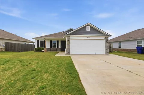 2011 S 15th St, Broken Arrow, OK 74012