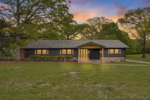 244 Covey Ln, Locust Grove, OK 74352
