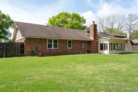 Exterior - 5911 E 100th Pl, Tulsa, OK 74137 photo 8 of 8