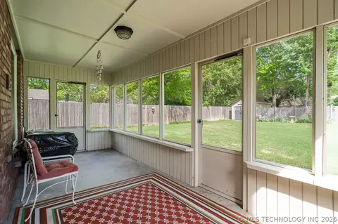Exterior - 5911 E 100th Pl, Tulsa, OK 74137 photo 5 of 10