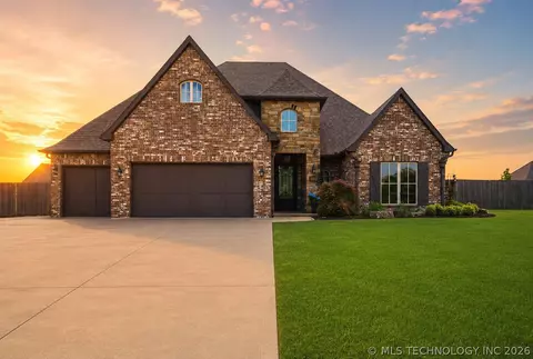 1956 E 172nd St S, Mounds, OK 74047
