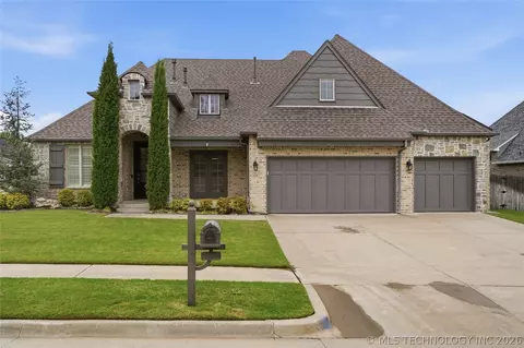 2703 E 136th St S, Bixby, OK 74008