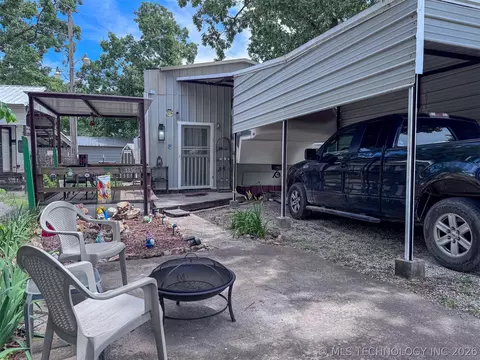 1336 Hemlock St, Eucha, OK 74342