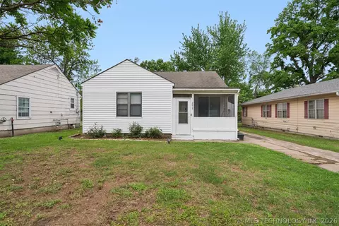 2017 E Okmulgee, Muskogee, OK 74403
