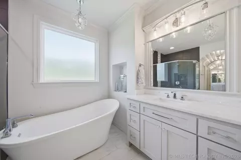 Bath - 26510 E 61st St S, Broken Arrow, OK 74014 photo 4 of 11