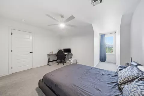 Bedroom - 26510 E 61st St S, Broken Arrow, OK 74014 photo 9 of 11