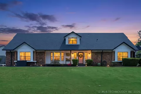 750 W 97th Pl S, Jenks, OK 74037