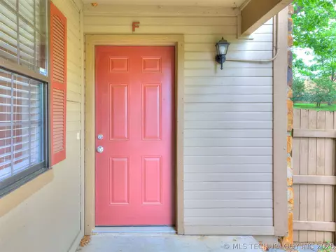 9107 S Urbana Avenue 5-f, Tulsa, OK 74137
