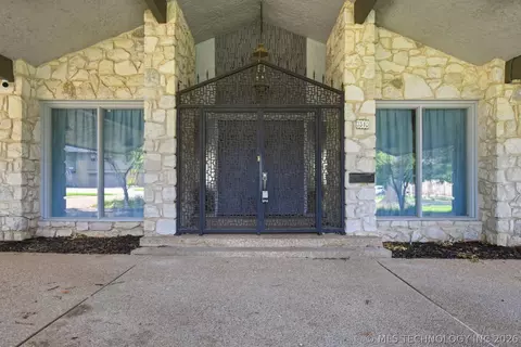 3510 E 60th St, Tulsa, OK 74135 photo 5